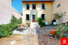 Maison avec jardin<span></span>4 pièces<span></span>3 chambres<span></span>80 m²