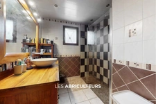 MAREAU AUX BOIS<span></span>MAISON INDIVIDUELLE RECENTE AVEC PISCINE<span></span>6 PIECES<span></span>3/5 CHAMBRES<span></span>190 M²<span></span>270.000 €