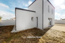 Maison<span></span>104,5 m2<span></span>terrain de 338 m2<span></span>Saint Hilaire de Riez