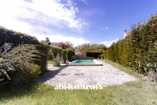 PROCHE COULOMMIERS - MAISON - 9 PIECES - 4 CHAMBRES - 250m2 - 445 000 €