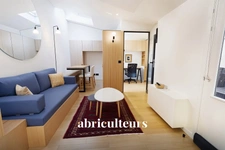 Coup de cœur<span></span>2 pièces de 38 m²<span></span>Lumineux et calme absolu avec balcon<span></span>Rue des Halles, Paris 1er