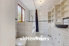 LAIGNEVILLE - MAISON RÉNOVÉE AVEC JARDIN ET DEPENDANCES - 6 PIÈCES - 5 CHAMBRES - 100M2 - 281.000€