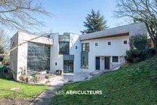 Villa  10 pièces  6 chambres  300 m² - Sèvres