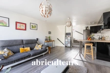 FONTENAY SOUS BOIS / QUARTIER LES LARRIS<span></span>TRIPLEX<span></span>4 PIECES<span></span>3 CHAMBRES<span></span>68 M2<span></span>460.000 €