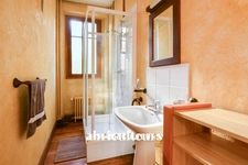 ORLEANS / PROCHE GARE<span></span>MAISON BOURGEOISE AVEC JARDIN<span></span>9 PIECES<span></span>7 CHAMBRES<span></span>205 m2<span></span>675.000 €