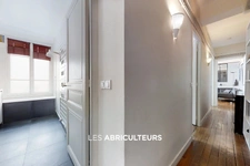 APPARTEMENT 3 PIECES<span></span>2 CH<span></span>92 M²<span></span>PARIS 10 / Porte Saint Martin