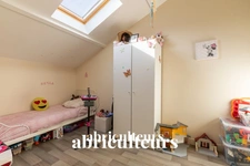 FONTENAY SOUS BOIS / QUARTIER LES LARRIS<span></span>TRIPLEX<span></span>4 PIECES<span></span>3 CHAMBRES<span></span>68 M2<span></span>460.000 €