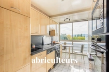 FRANCONVILLE<span></span>APPARTEMENT AVEC LOGGIA<span></span>4 PIECES<span></span>2 CHAMBRES<span></span>73 M²<span></span>210.000 €