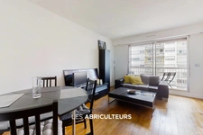 Studio<span></span>32 m² avec balcon<span></span>Paris 15