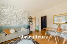 LE RAINCY / QUARTIER MAIRIE<span></span>APPARTEMENT AVEC BALCON<span></span>3 PIECES<span></span>2 CHAMBRES<span></span>60 M²<span></span>275.000 €