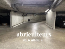 ASNIERES SUR SEINE / BOURGUIGNONS <span></span>PLACE DE PARKING EN ENFILADE <span></span>20.000 €