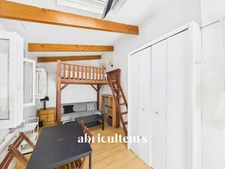 Coup de coeur<span></span>Studio de 21m2 au calme<span></span>idéalement situé, rue Rennequin, à deux pas du marché Poncelet, Paris 17ème