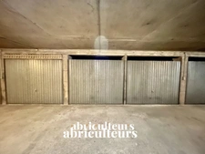 PARIS 12 / QUARTIER ALIGRE GARE DE LYON – PARKING BOX – 12,5 M2 – 38.000 €