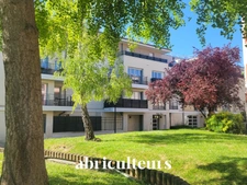 Appartement - Villepreux (Villa Lisa) - 68 m² - 3 pièces - Dernier étage avec balcon, cave et box  fermé