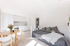 Studio<span></span>24 m² avec balcon<span></span>315 000 € <span></span>Paris 10