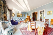 Appartement<span></span>4 pièces<span></span>2 chambres<span></span>96 m²<span></span>Paris 16ème