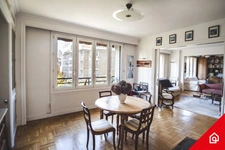 Appartement à vendre<span></span>5 pièces<span></span>2 à 3 chambres<span></span>103 m²<span></span>Paris 16 ème / Boulevard Murat<span></span>1 140 000 euros