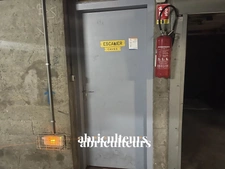 PARIS 15 / BALARD-LECOURBE<span></span>PARKING BOX<span></span>12 M2<span></span>39.000 €