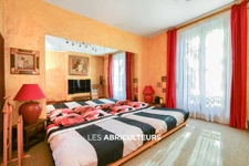 ORLEANS / PROCHE GARE<span></span>MAISON BOURGEOISE AVEC JARDIN<span></span>9 PIECES<span></span>7 CHAMBRES<span></span>205 m2<span></span>675.000 €