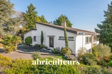 PROCHE TOURS<span></span>MAISON AVEC PISCINE<span></span>8 PIECES<span></span>4 CHAMBRES<span></span>205M²<span></span>750.000 €