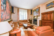 ORLEANS / PROCHE GARE<span></span>MAISON BOURGEOISE AVEC JARDIN<span></span>9 PIECES<span></span>7 CHAMBRES<span></span>205 m2<span></span>675.000 €