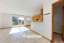 Maison d'environ 127 m2 entre Senlis et Chantilly avec un petit Jardin