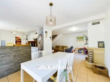 JOLIE MAISON FAMILIALE T4 ET SON T2 INDEPENDANT DE 156M² AU TOTAL<span></span>PERLE RARE- MARSEILLE BEAUMONT 13012