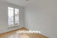 PARIS 18 EME / ABBESSES - APPARTEMENT - 2 PIECES - 1 CHAMBRE - 26 m2 - 300.000€