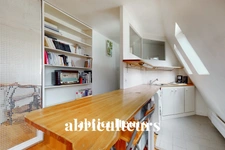 PARIS 10 / CANAL SAINT MARTIN - STUDIO - 1 PIÈCE - 32,6 M2 - 295.000 €