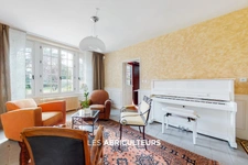 Belle demeure de caractère<span></span>10 pièces<span></span>280 m²<span></span>888 000