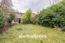 ANTONY / QUARTIER LA FONTAINE, PARC DE SCEAUX, CROIX DE BERNY<span></span>MAISON AVEC TERRAIN DE 491 M2 <span></span>8 PIECES<span></span>6 CHAMBRES<span></span>150 M2<span></span>816.000€