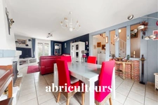 PANNES / MONTARGIS<span></span>MAISON<span></span>7 PIECES<span></span>5 CHAMBRES<span></span>142 M2<span></span>269.000 €