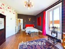 MONTARGIS CENTRE<span></span>MAISON<span></span>8 PIECES<span></span>5/6 CHAMBRES<span></span>210 M2<span></span>309000 €