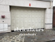 ASNIERES SUR SEINE / BOURGUIGNONS <span></span>PLACE DE PARKING EN ENFILADE <span></span>20.000 €