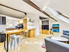 Coup de cœur - Appartement 2 pièces de 50 m² (39 m² Carrez) - Lumineux et optimisé avec balcon et mezzanine - Rue des Halles, Paris 1er