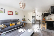 FONTENAY SOUS BOIS / QUARTIER LES LARRIS<span></span>TRIPLEX<span></span>4 PIECES<span></span>3 CHAMBRES<span></span>68 M2<span></span>460.000 €