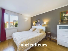 LE CHESNAY - APPARTEMENT - 4 PIÈCES - 2 CHAMBRES - 79 M2 - 473 500 €