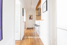 PARIS 10 / QUARTIER LOUIS BLANC<span></span>APPARTEMENT<span></span>3 PIECES<span></span>2 CHAMBRES<span></span>60 m2<span></span>617.000€