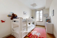 APPARTEMENT 3 PIECES<span></span>2 CH<span></span>92 M²<span></span>PARIS 10 / Porte Saint Martin