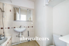 PUTEAUX / REPUBLIQUE<span></span>APPARTEMENT AVEC BALCON<span></span>2 PIECES<span></span>1 CHAMBRE- 48 M²<span></span>390.000 €