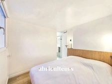 Coup de cœur<span></span>2 pièces de 38 m²<span></span>Lumineux et calme absolu avec balcon<span></span>Rue des Halles, Paris 1er