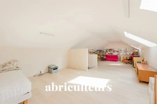 SAINTE GENEVIEVE DES BOIS<span></span>MAISON<span></span>7 PIECES<span></span>5 CHAMBRES<span></span>170 M²<span></span>490.000 €