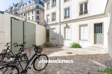 PARIS 15/ QUARTIER PASTEUR<span></span>APPARTEMENT<span></span>2 PIÈCES<span></span>1 CHAMBRE<span></span>32 m2<span></span>410 000 €