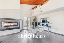 COURTENAY<span></span>MAISON ARCHITECTE<span></span>6 PIECES<span></span>4 CHAMBRES<span></span>236 M2<span></span>310.000 €