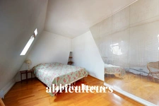 PARIS 10 / CANAL SAINT MARTIN - STUDIO - 1 PIÈCE - 32,6 M2 - 295.000 €