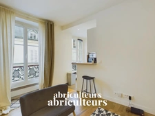 PARIS 7EME / QUARTIER GROS CAILLOU– STUDIO  – 22,5 M2  – 305 000€