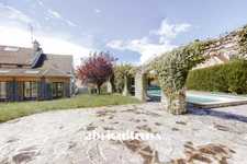 PROCHE COULOMMIERS - MAISON - 9 PIECES - 4 CHAMBRES - 250m2 - 445 000 €