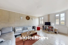 NIORT / QUARTIER CENTRE OUEST<span></span>MAISON<span></span>3 PIECES<span></span>1 CHAMBRE<span></span>67 M²<span></span>140 000 EUROS
