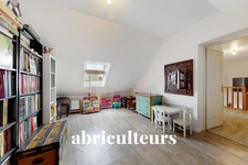 MONNAIE<span></span>MAISON<span></span>5 PIECES<span></span>4 CHAMBRES<span></span>105 M2<span></span>250.000 €