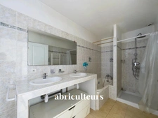 JOLIE MAISON FAMILIALE T4 ET SON T2 INDEPENDANT DE 156M² AU TOTAL<span></span>PERLE RARE- MARSEILLE BEAUMONT 13012